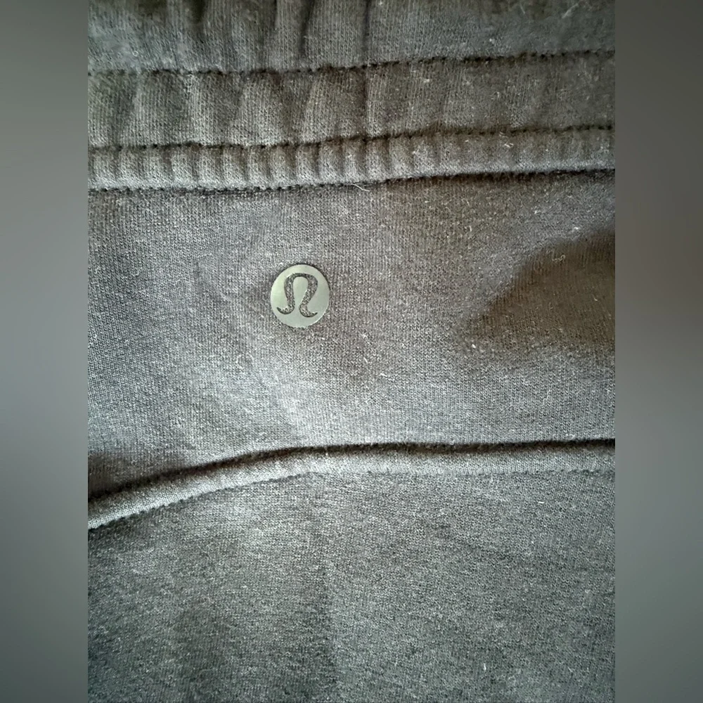 Lululemon Loungeful HR Fleece Jogger - High Rise - Size 6 - Black